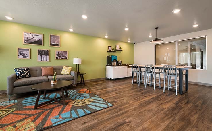 WoodSpring Suites Cocoa Beach - Rockledge photo 3 of 20
