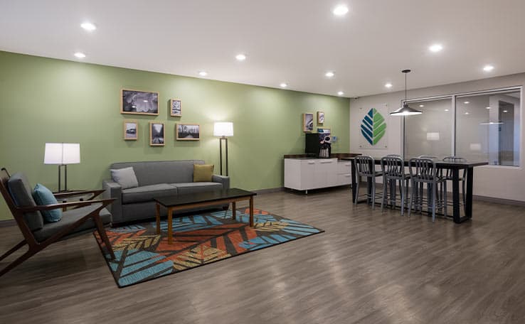 WoodSpring Suites Wixom - Novi photo 3 of 21