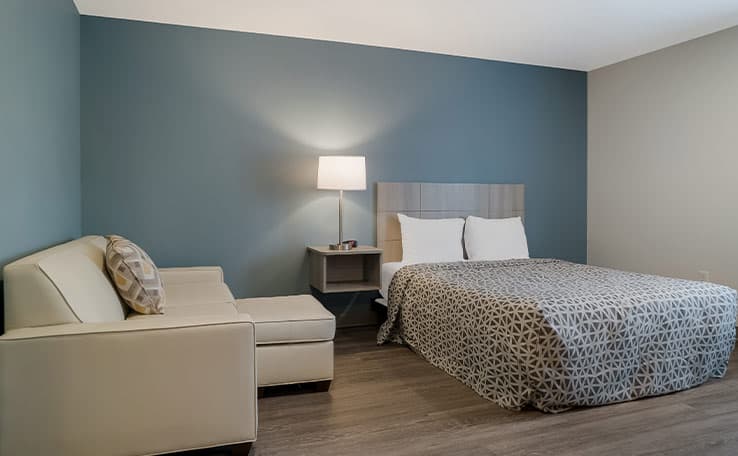 WoodSpring Suites Detroit Sterling Heights photo 16 of 20