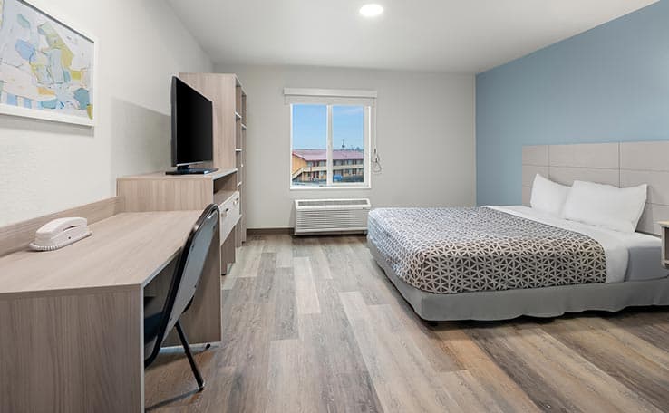 WoodSpring Suites Medford near I-5 photo 15 of 24