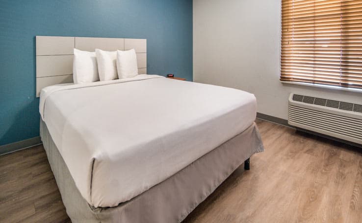 WoodSpring Suites Denton photo 6 of 15