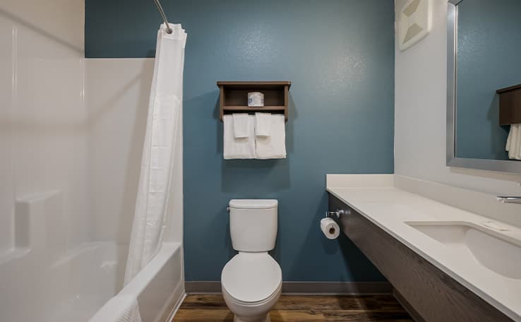 WoodSpring Suites Milwaukee - Menomonee Falls photo 13 of 21