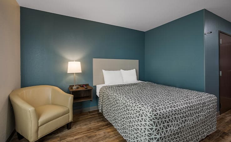 WoodSpring Suites Milwaukee - Menomonee Falls photo 10 of 21