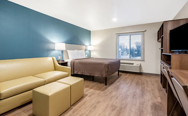 WoodSpring Suites Indianapolis Airport South photo 9 of 18