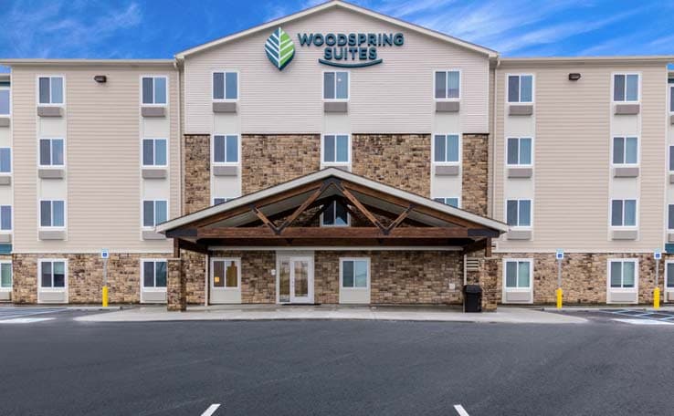 WoodSpring Suites Indianapolis Airport South photo 16 of 18