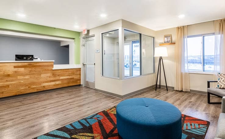 WoodSpring Suites Indianapolis Airport South photo 2 of 18