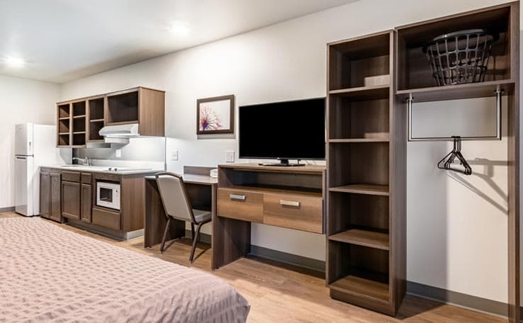 WoodSpring Suites Indianapolis Airport South photo 13 of 18